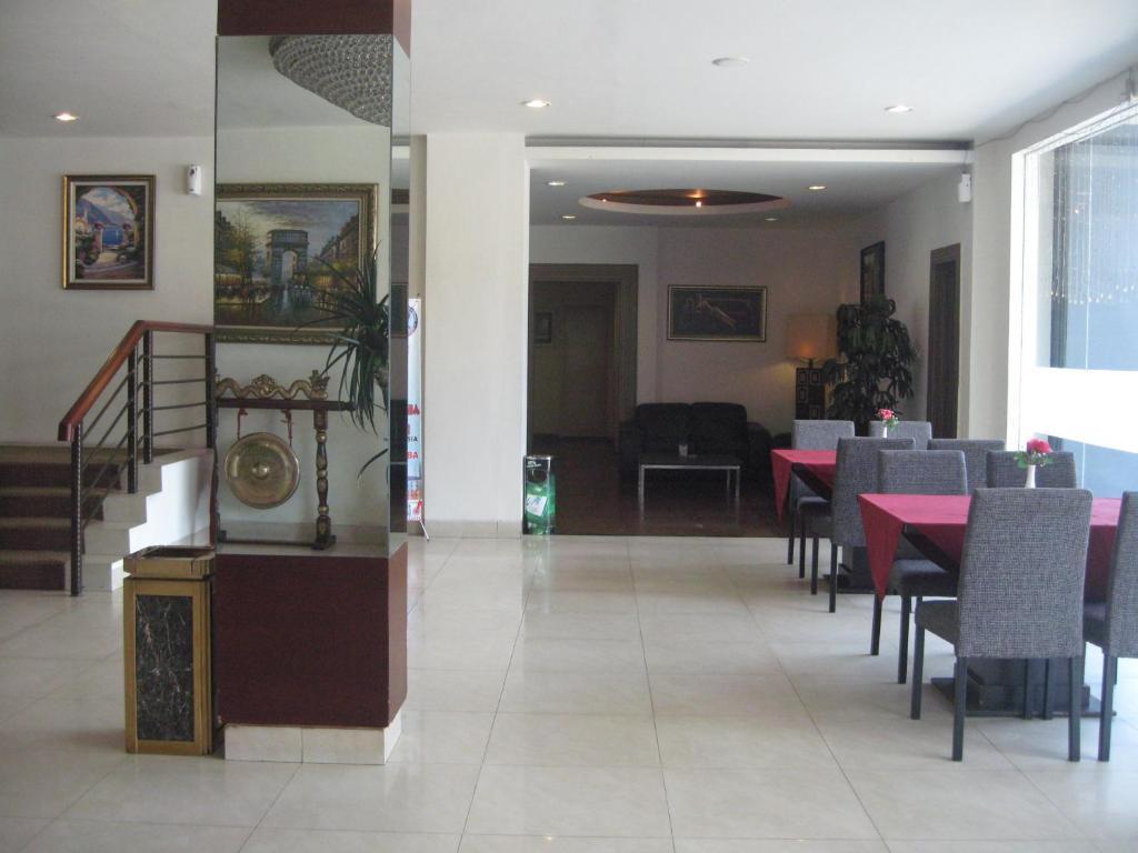 Imperial Hotel Kendari Exterior photo